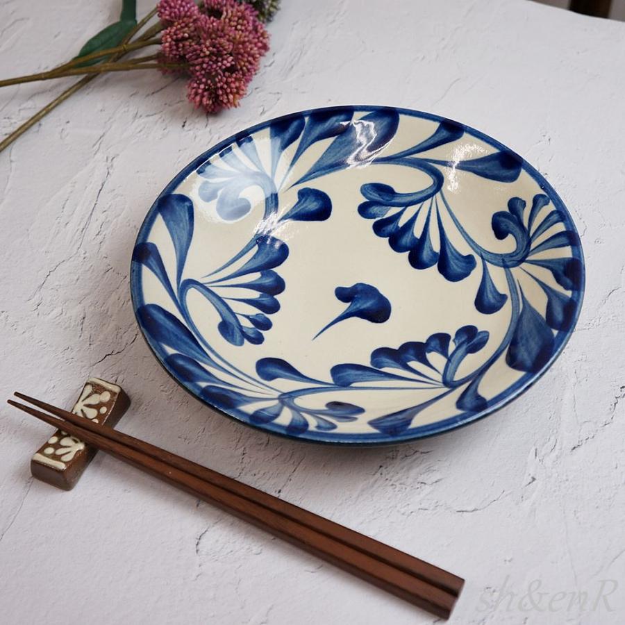 やちむん 7寸皿 大皿 コバルト唐草 陶眞窯 プレート 沖縄 焼物 焼き物