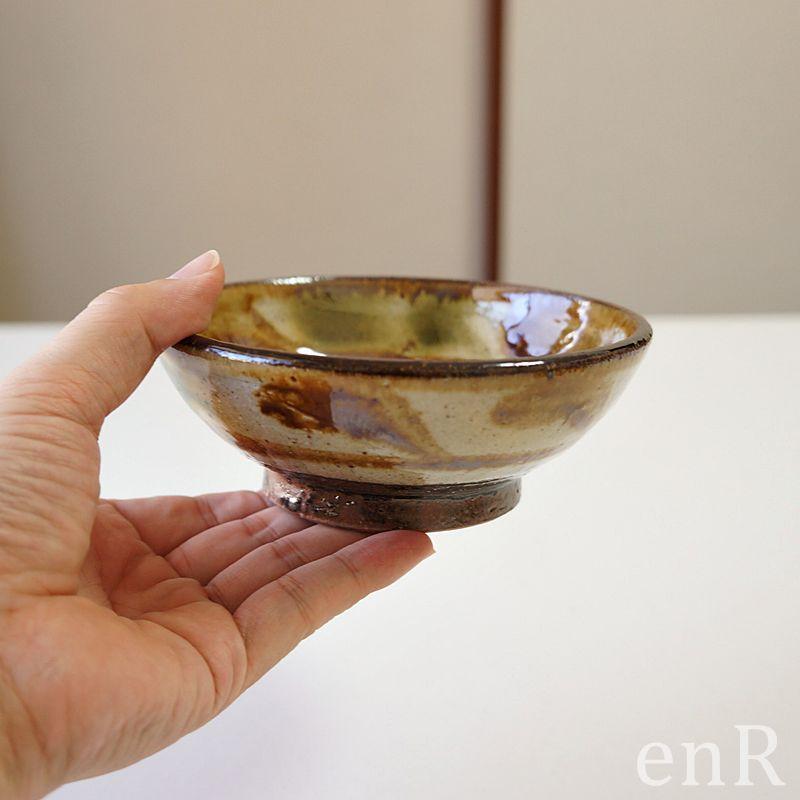 やちむん 4.5寸鉢 取鉢 鉢 陶芸こまがた デイゴ柄 おしゃれ 沖縄陶器