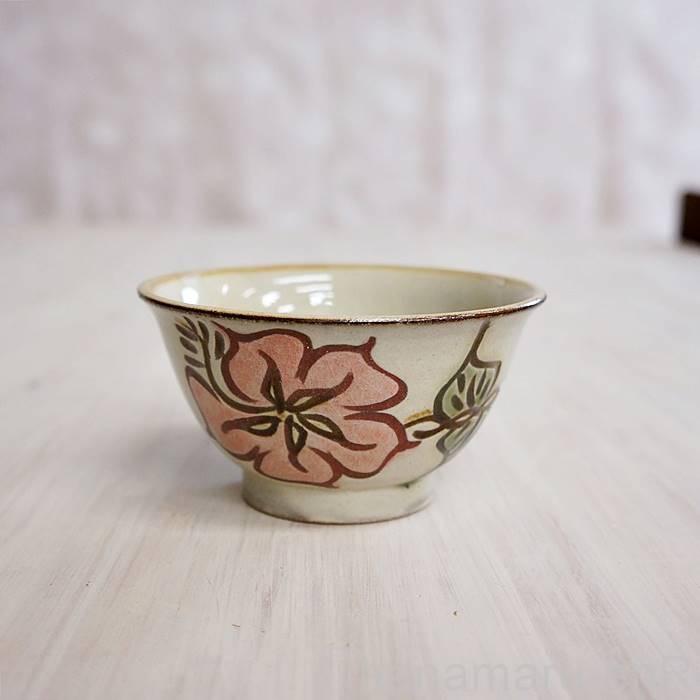 やちむん (沖縄陶器) 3.5寸マカイ ハイビスカス 赤 茶碗 茶わん 食器 線彫り 焼き物