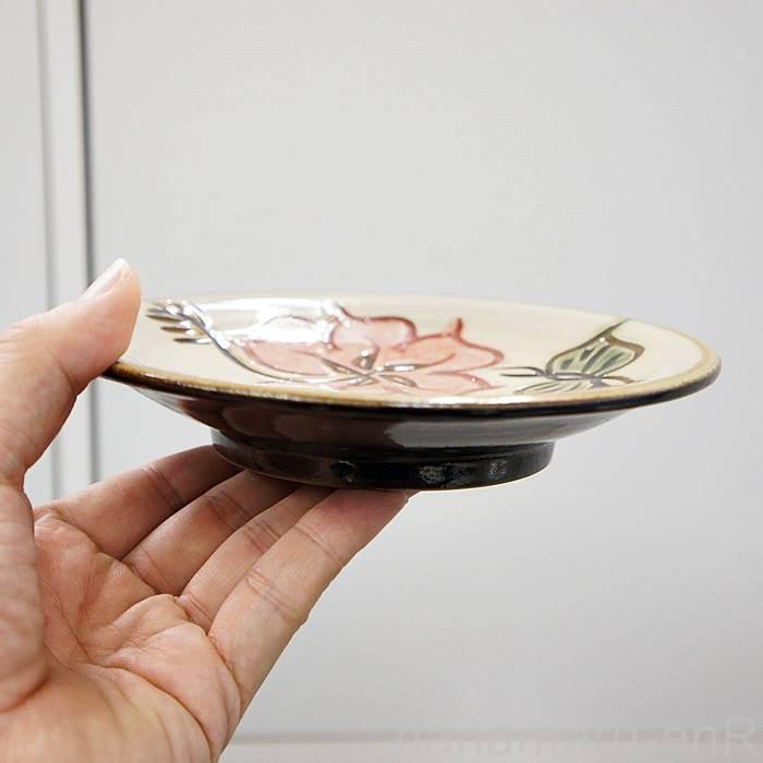 やちむん (沖縄陶器) 5寸皿 ハイビスカス 赤| プレート 皿 食器 取皿