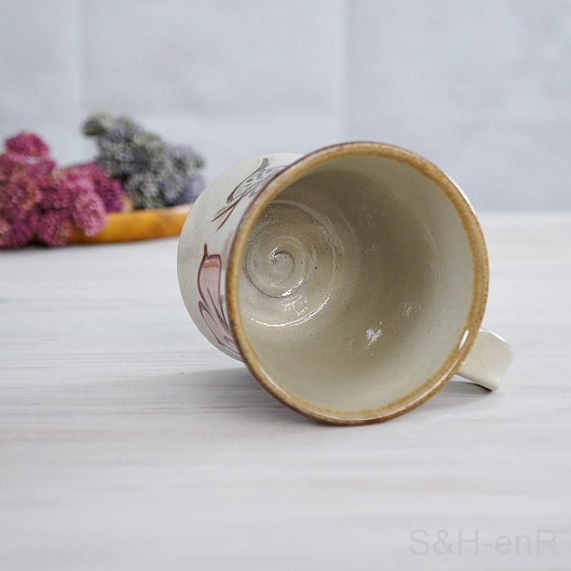 マグカップ おしゃれ やちむん 沖縄陶器 マグ ハイビスカス 線彫り 赤