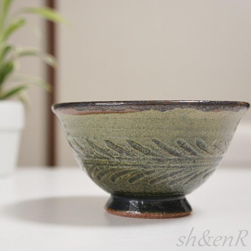 やちむん 4.5寸マカイ【緑】 4.5寸マカイ1 三彩 指描 点打 やちむん 陶器 いずみ窯 島袋工房