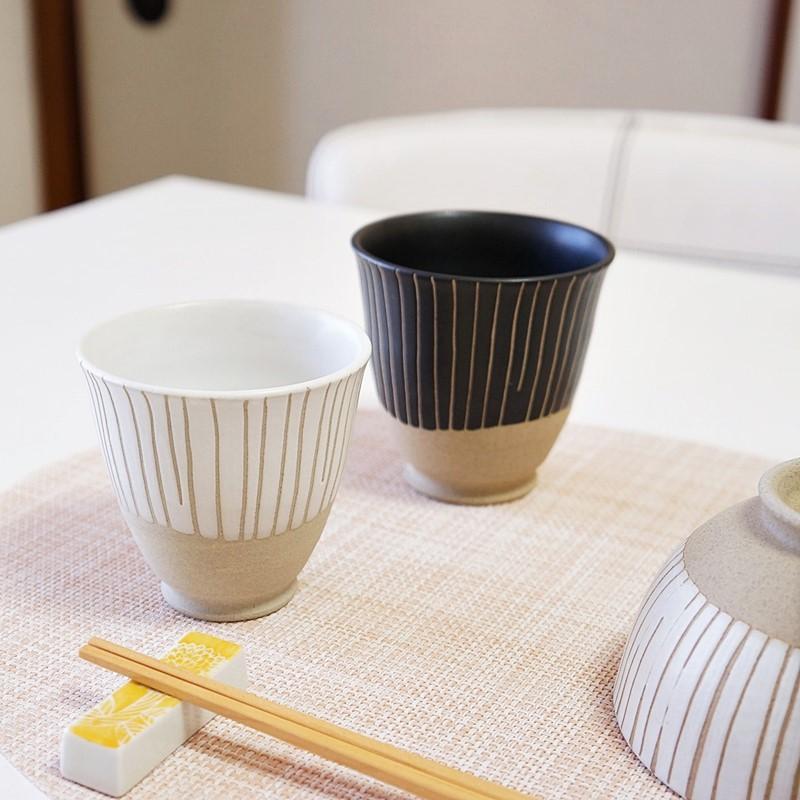 夫婦ゆのみ 有田焼 湯呑 湯のみ ペア セット 東原窯 丸十草 黒+白 お