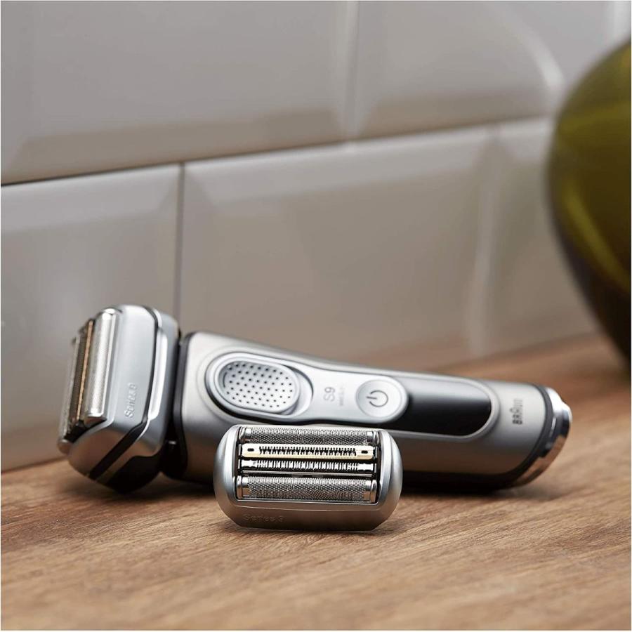 ブラウン シェーバー シリーズ9 替刃 網刃・内刃一体型カセット シルバー 92S(F/C92Sに対する海外版) 並行輸入品 ブラウン シェーバー シリーズ9 替刃 網刃 内刃一体型カセット シルバー 92S F/C92Sに対する海外版 並行輸入品