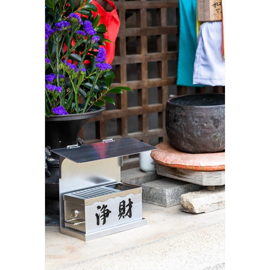 お賽銭箱】屋根・小物入れ付き小型(寺社模様)水抜き穴あり お賽銭箱】屋根・小物入れ付き小型(寺社模様)水抜き穴あり