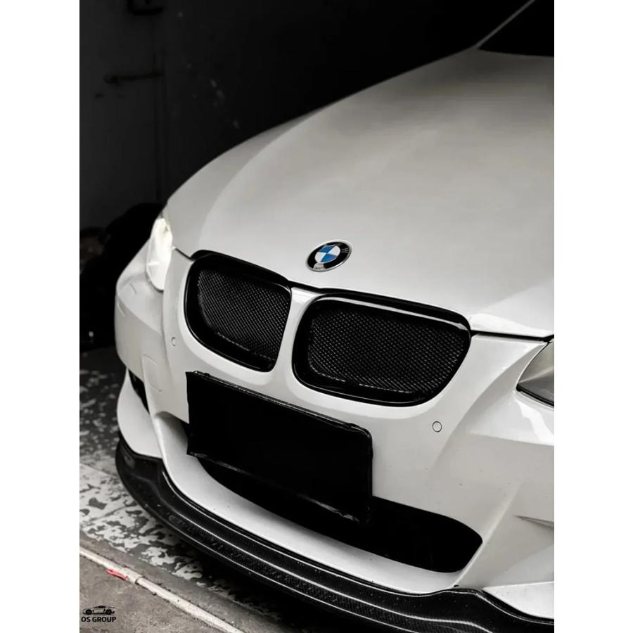 【並行輸入品】 E90 E92 E93 フロント バンパー リップ つやあり ブラック スポーツ フロント バンパー ガード BMW 3 シリーズ E90 E92 E93 2005年-2013年 カスの画像