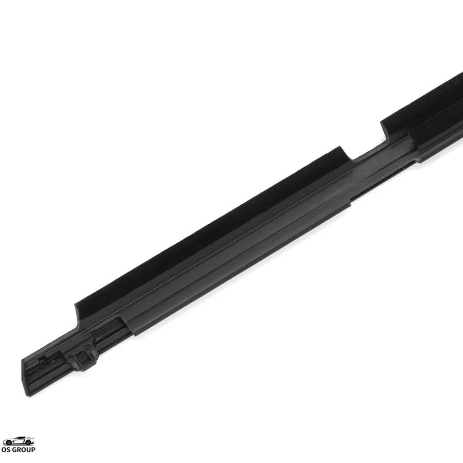 並行輸入品】 4P フロント ドア ウィンドウ ゴム シール Belt トヨタ