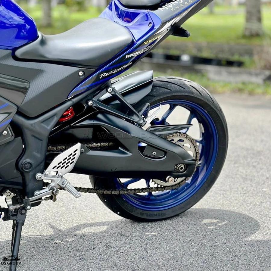 並行輸入品 Sウィングアーム Enhancer カバー ヤマハ YZF R3 R25 2015