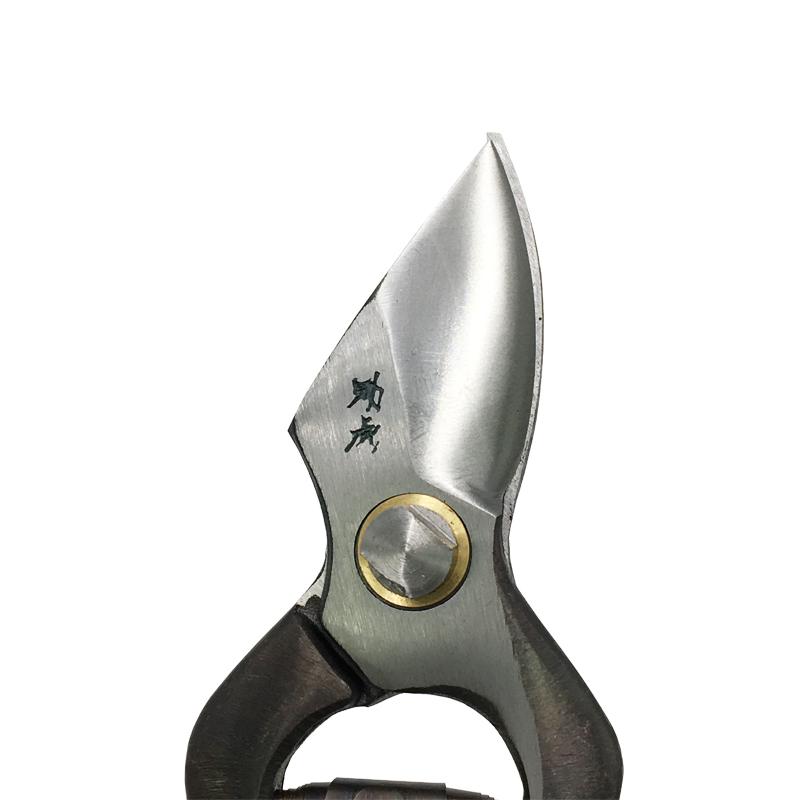 剪定鋏 日本製 切りやすい 山形 手打ち プロ用 助虎 情張型剪定鋏