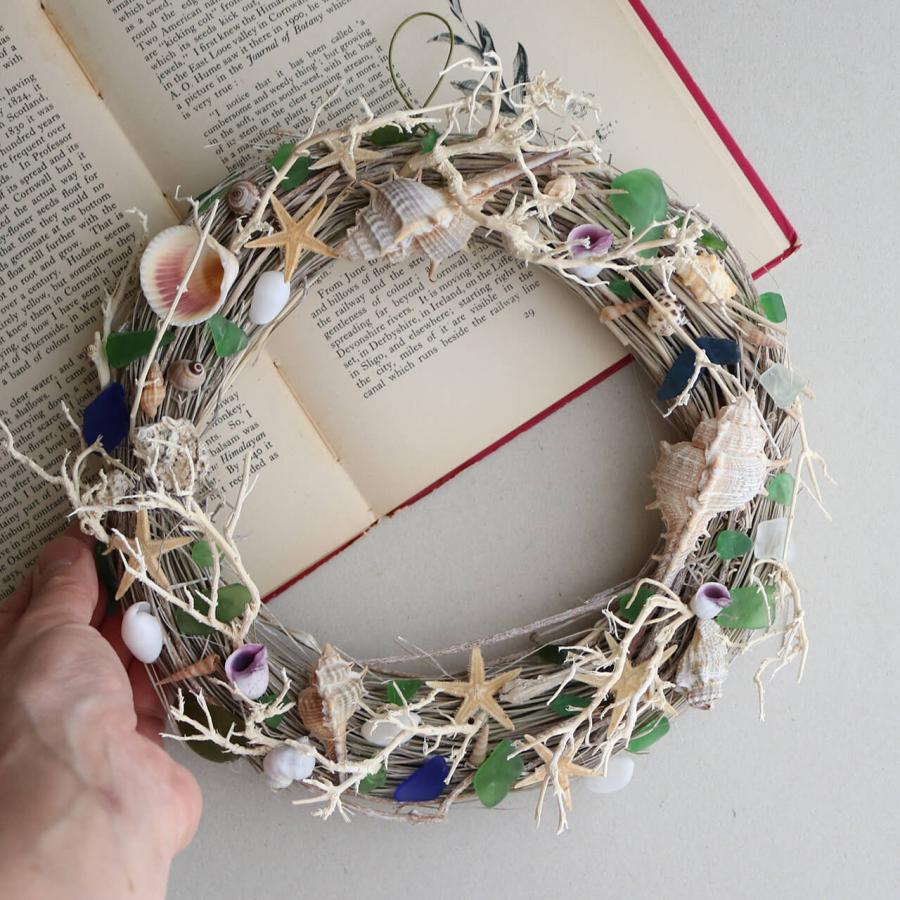 1点もの ・ 玄関ドアOK♪】貝殻とシーグラスの夏色リース H / 夏 玄関