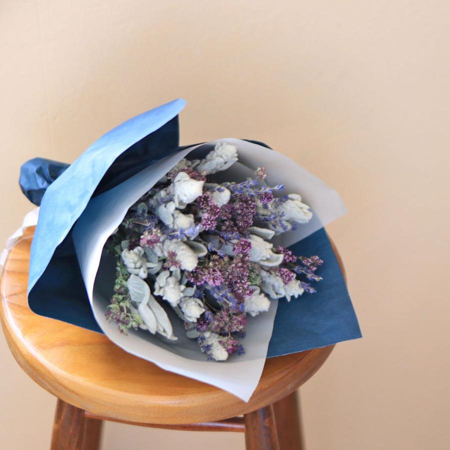 シルバーリーフのシックなブーケ＊ふわふわかわいいシルバーリーフに