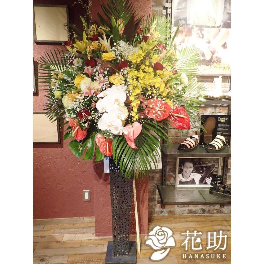 スタンド花 フラワーコンシェルジュ厳選花屋の胡蝶蘭入りスタンド花 1段 000円 名札無料 東京大阪名古屋はじめ全国配達 Okss000 花助yahoo 店 通販 Yahoo ショッピング