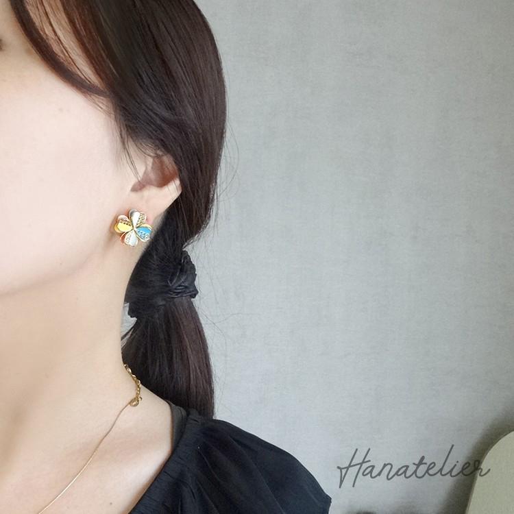 マルチカラーフラワーのピアス クローバーピアス pie315 【イヤリング