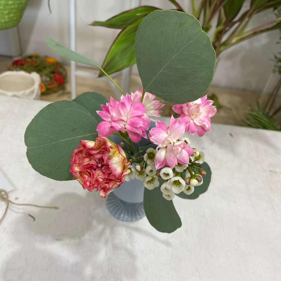 600円 送料無料 小さな 花束 プレゼント お祝い 仏花 ペット メモリアル で お花 が 届く ポストイン Bouquet 花と雑貨とヤフーショップ 通販 Yahoo ショッピング
