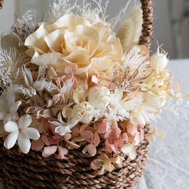 かごアレンジメント　ドライ＆プリザーブドフラワー 4,999円：【リル】プリザーブドフラワーとドライフラワーの藤