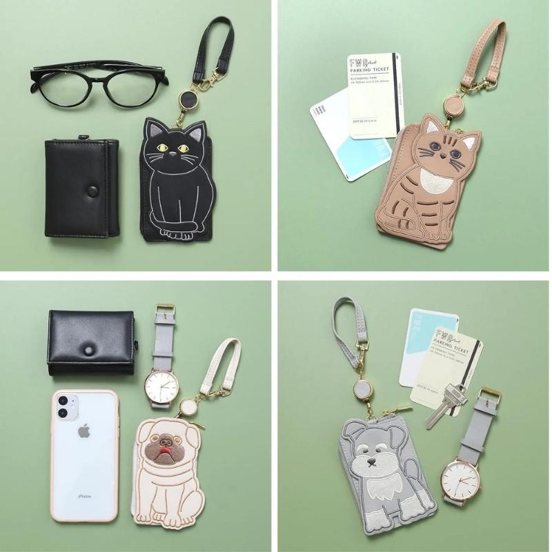 リール付きパスケース】犬＆猫デザイン 伸縮リール 定期入れファスナー