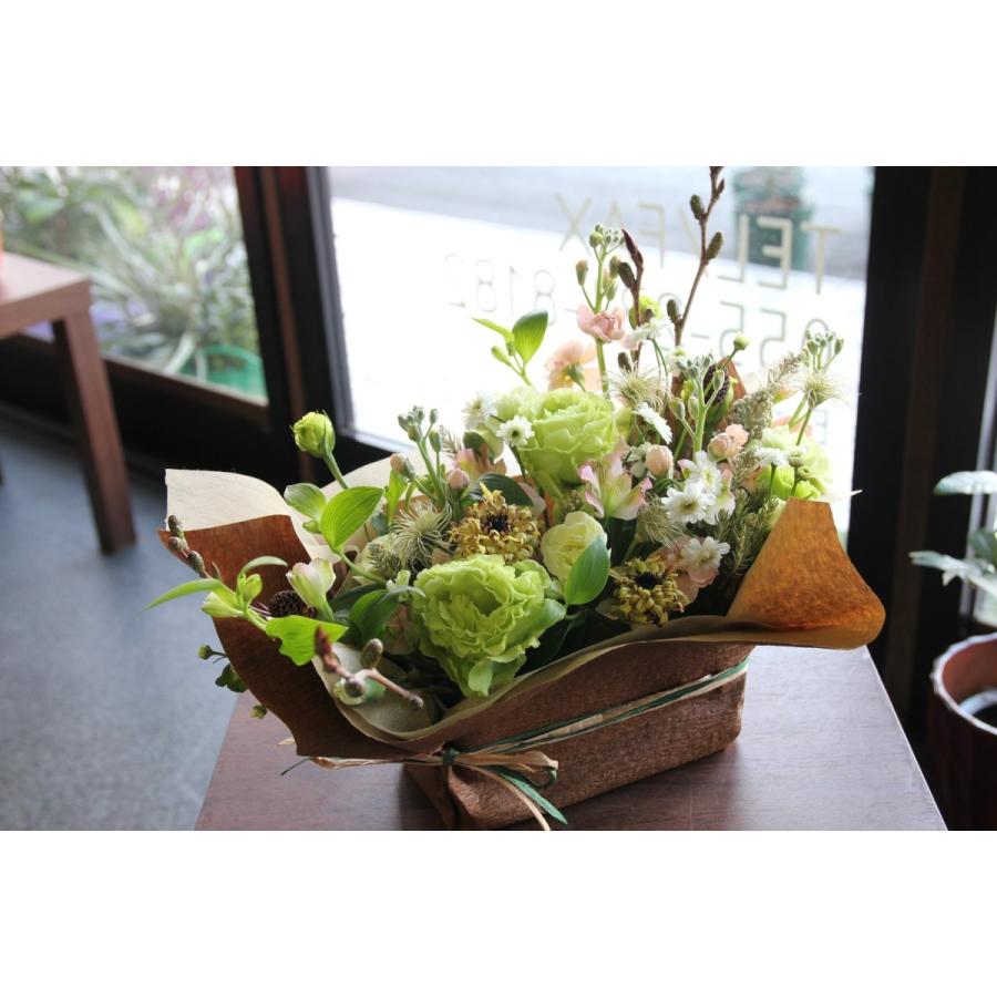 生け花風アレンジメント 横型 : hanauta flowerdesign - 通販 生け花風アレンジメント 横型 : hanauta flowerdesign - 通販