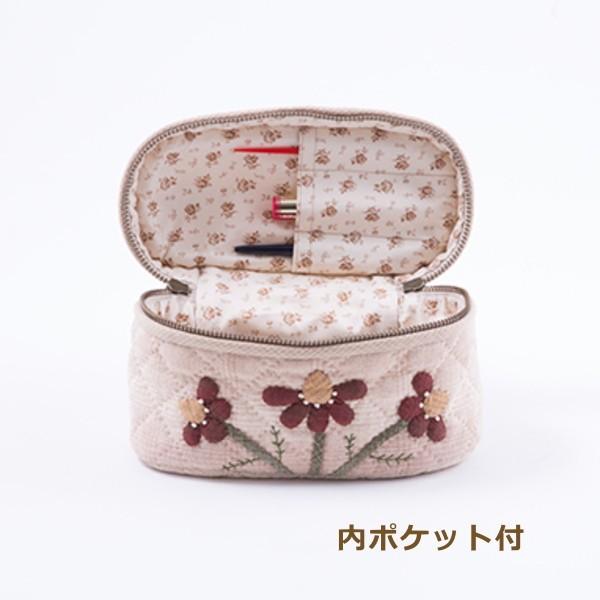 パッチワーク キット カモミールのバニティポーチ Pa 7 南久美子のお洒落女子小物 オリムパス 手芸の山久ヤフー店 通販 Yahoo ショッピング