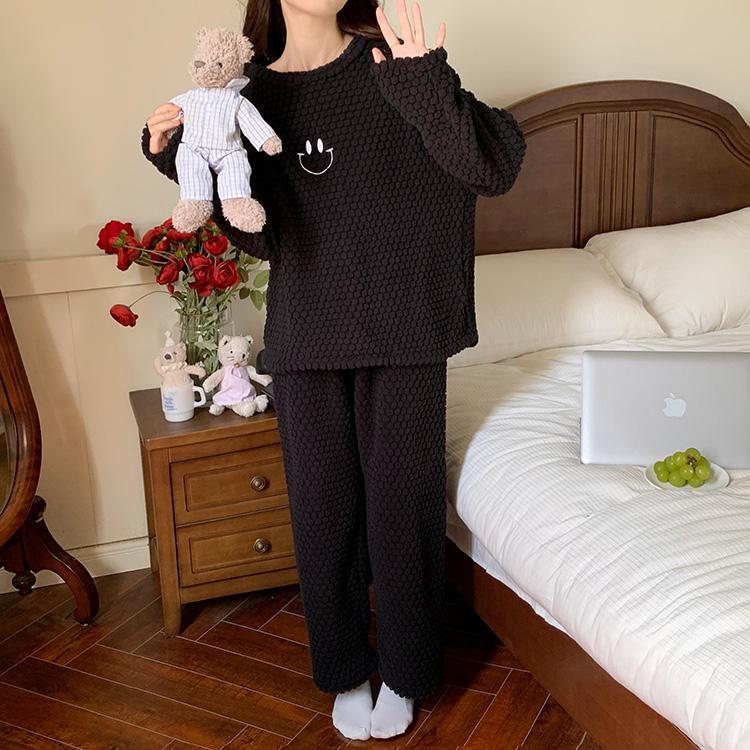 ルームウェア レディース パジャマ 部屋着 上下セット セットアップ 長袖 冬 可愛い おしゃれ もこもこ 防寒着 暖かい あったかい ナイトウェア |  | 09