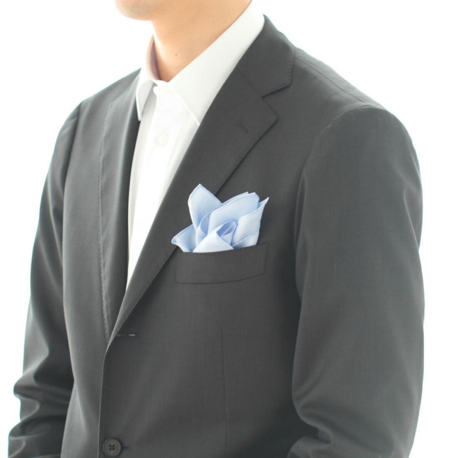 美品　LOUIS VUITTON ポケットチーフ　ハンカチ　ライトブルー ルイヴィトン LOUIS VUITTON スカーフ ポケットチーフ ハンカチ V柄 総