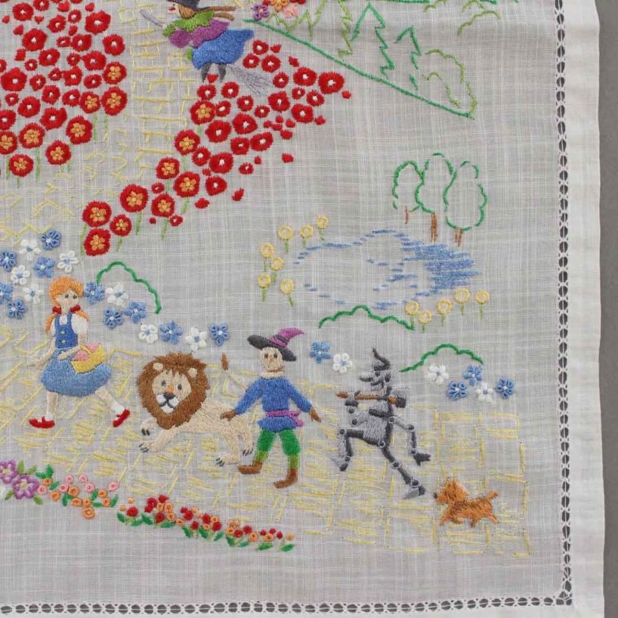 ベトナム手刺繍ハンカチ 絵本シリーズ オズの魔法使い 7509 ホワイト