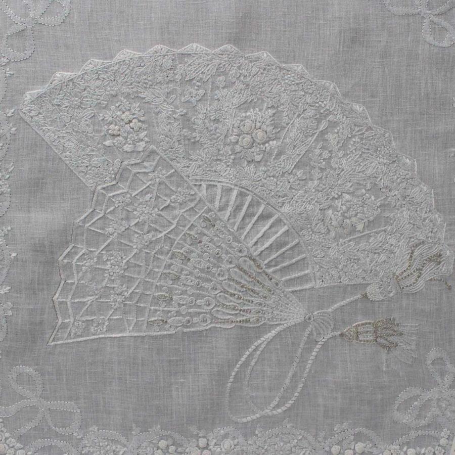 ベトナム手刺繍ハンカチ 扇子デザイン 6211 ブルー : ハンカチーフ