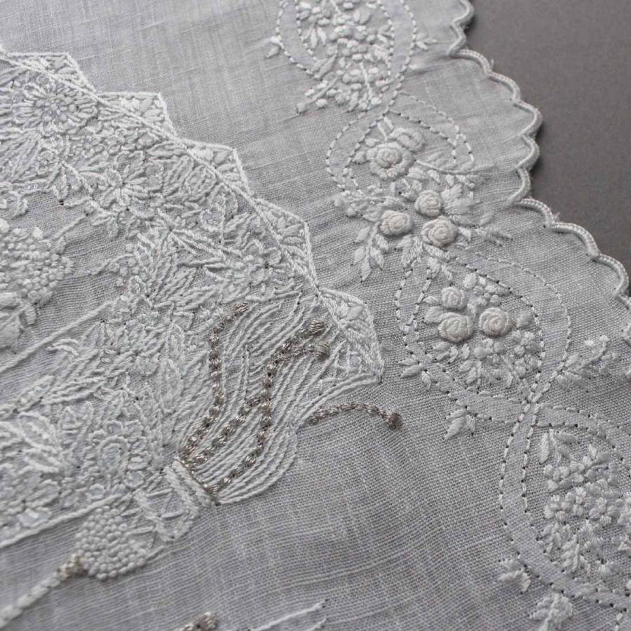 ベトナム手刺繍ハンカチ 扇子デザイン 6211 ブルー : ハンカチーフ