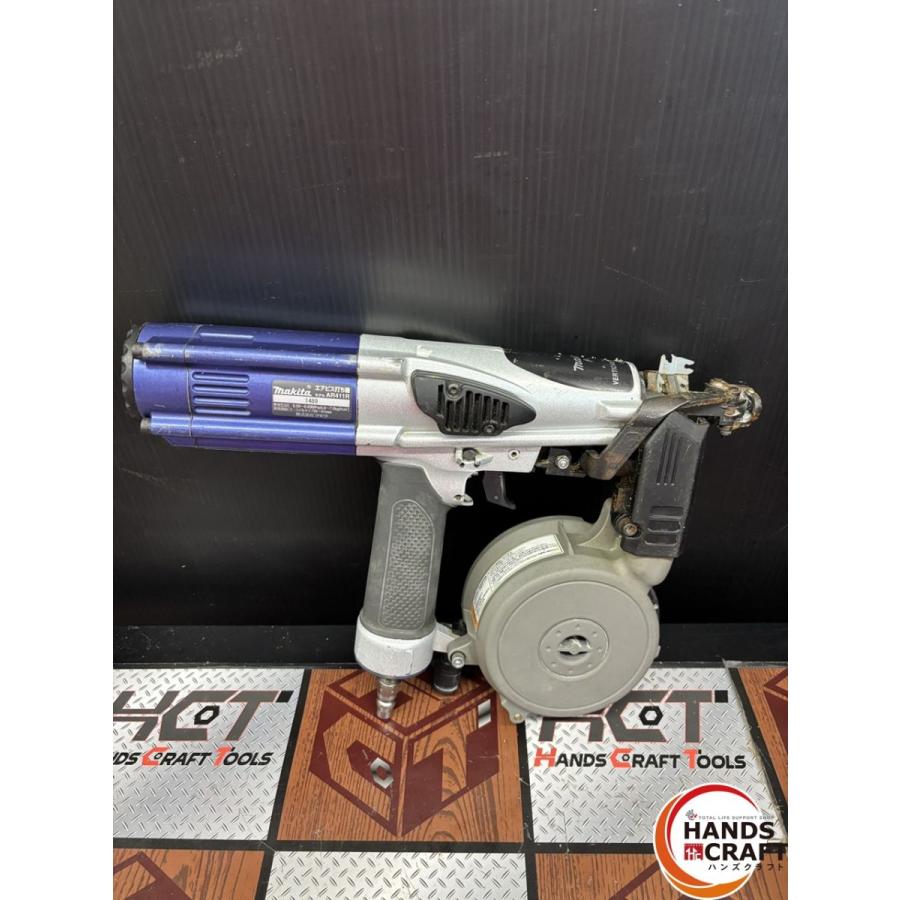 ♭【中古】マキタ エアビス釘打ち機 AR411R ケース、付属品付き