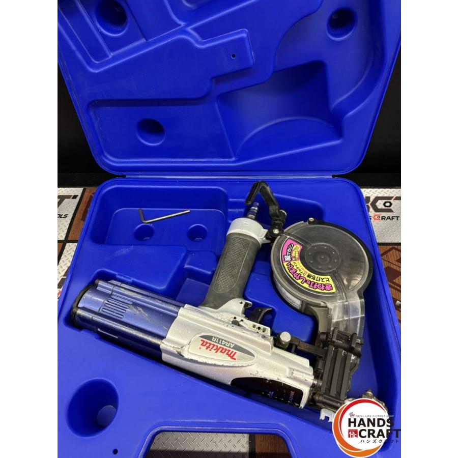 ♭【中古】マキタ エアビス釘打ち機 AR411R ケース、付属品付き