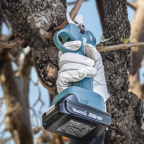 ◆欠品中◆新商品　makita マキタ  18V充電式せん定ハサミ　UP181DZ　本体のみ・ケース付　※バッテリ・充電器別売　剪定_1