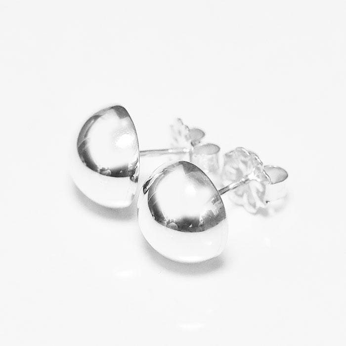 BULBS バルブス ドーム 半球体 丸型 円形 スタッズ ピアス Strychnos potatorum Silver_1