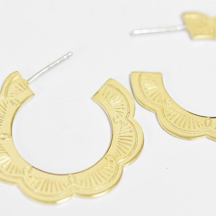 chibi jewels チビジュエルズ ネイティブ ライン デザイン 花 フラワー プレート フープ ピアス 14金仕上げ Native Flower Hoop Earrings Gold Plated_1