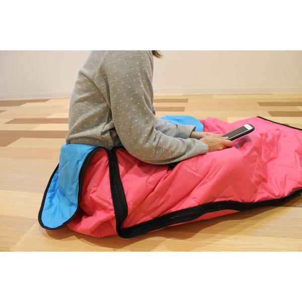 保温機能シート入り 多目的シュラフ P／BL |  | 03