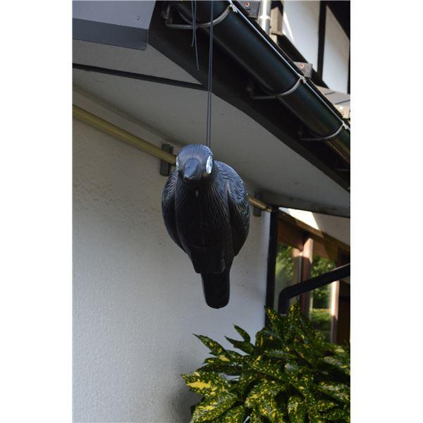 防鳥器具 全長約49cm 大型 軽量 プラスチック製 丈夫 カラス防御 大型カラス 害鳥対策用品 ゴミ置き場 田畑 菜園 ベランダ |  | 02