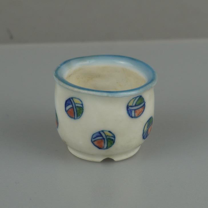 【中古】 盆栽鉢 初代 祥石 豆鉢 長辺 約 3.8cm 丸鉢 縁付 色絵 毬 まり マリ ミニ鉢 観賞用 現品 中古鉢の画像
