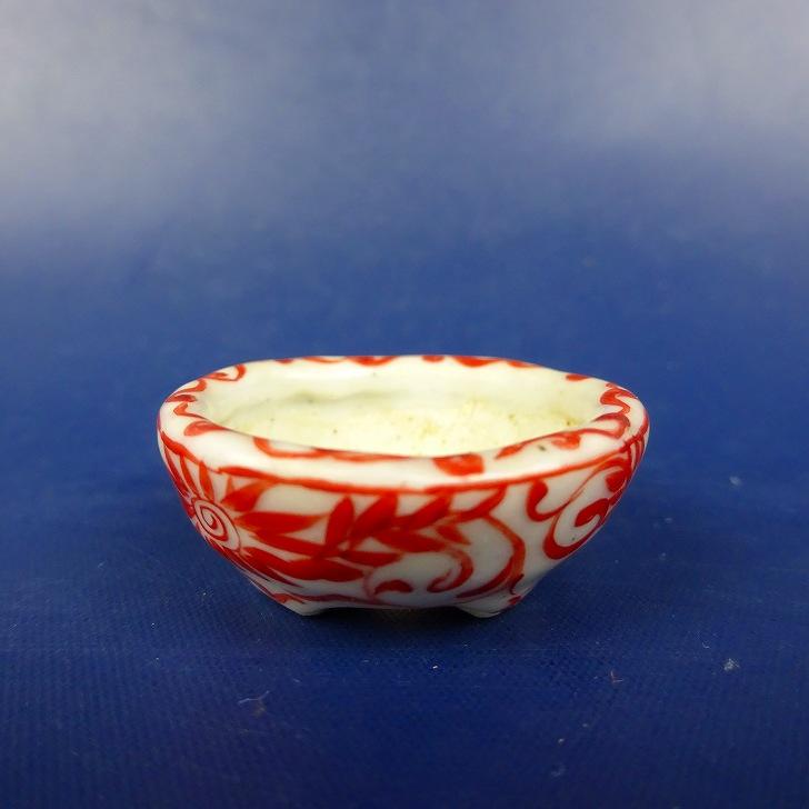 中古】盆栽鉢 春嘉 はるよし 豆鉢 長辺 約3cm 丸鉢 切足 赤絵 中古】盆栽鉢 春嘉 はるよし 豆鉢 長辺 約3cm 丸鉢 切足 赤絵