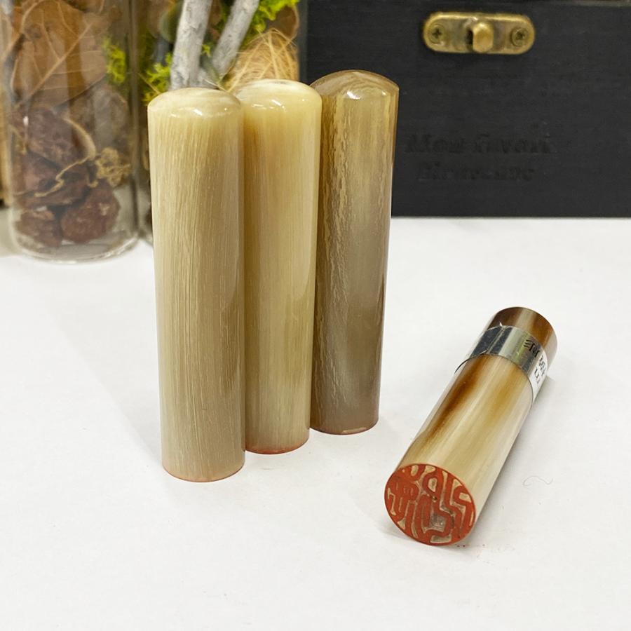 牛角 極上(白)【銀行印】/13.5mm・15.0mm/1本 10,100円〜/印鑑/はんこ