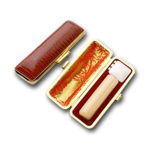 印鑑 はんこ 銀行印 牛角 純白（芯持） 15mm トカゲ皮ケース(金枠)付き 個人印鑑 ハンコ 判子 名前 送料無料