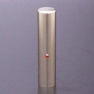 送料無料 印鑑 はんこ チタン印鑑 銀行印 ジュエルズチタン ガーネット 13.5mm 黒印鑑ケース（ブラックメタル枠）付き