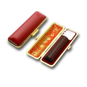 送料無料 印鑑 はんこ 実印 アグニ 18.0mm 印鑑ケース(赤-金枠)付き