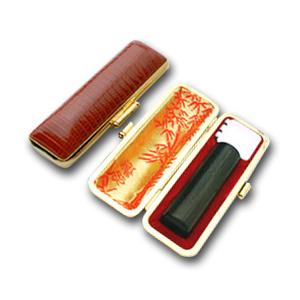 送料無料 印鑑 はんこ 実印 玄武（黒彩樺） 16.5mm トカゲ皮ケース(金枠)付き