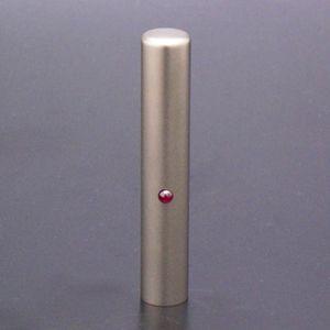 印鑑 はんこ チタン印鑑 ジュエルズチタンプラス ルビー 認め印 10.5mm 黒印鑑ケース（ブラックメタル枠）付き 個人印鑑 ハンコ 判子 名前 送料無料