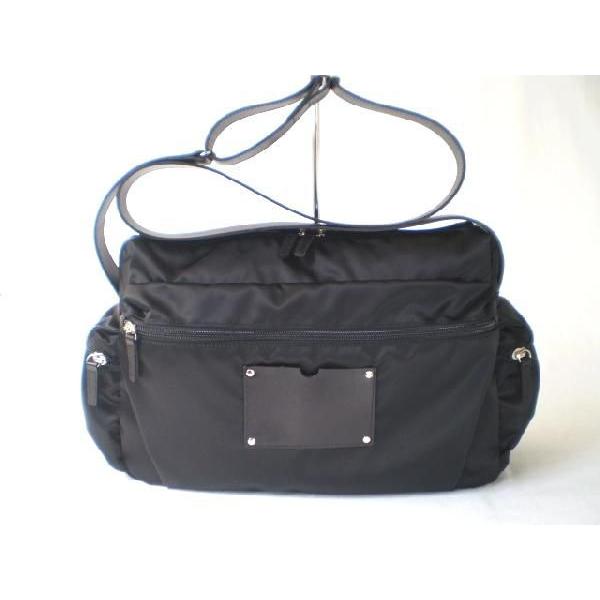 ライトナイロン斜めがけバッグ（黒） | 
