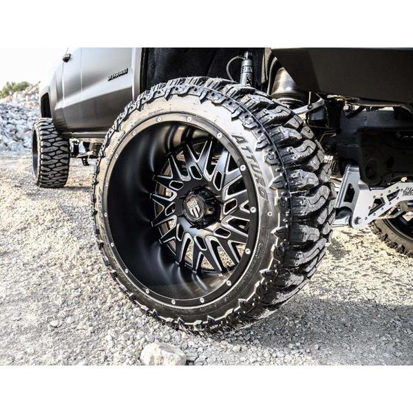 国内在庫 1本〜 ATTURO TRAIL BLADE BOSS LT38x14.50R20 38x14