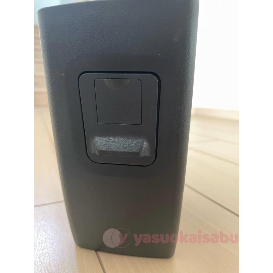 アルファード ヴェルファイア30系 2列目増設USBポート　フタ・青LED付き 赤字覚悟! ヴェルファイア30系 増設USBポート パーツフタ付き 青