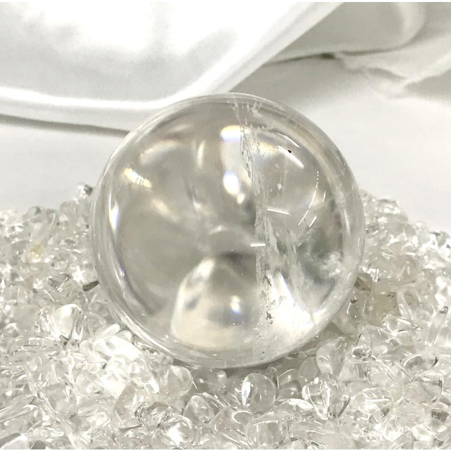 レインボークリスタル 丸玉 スフィア 台座付き Rainbow Crystal Quartz ball 147g 送料無料 |  | 02