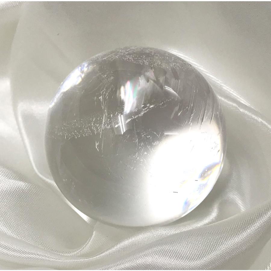 レインボークリスタル 丸玉 スフィア 台座付き Rainbow Crystal Quartz ball 141g 送料無料 |  | 01
