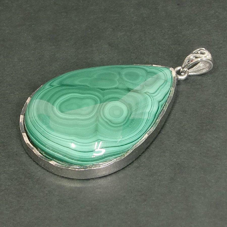 マラカイト ペンダントトップ 天然石 2サイズ Lgm76 パワーストーンのlianaリアナ 通販 Yahoo ショッピング