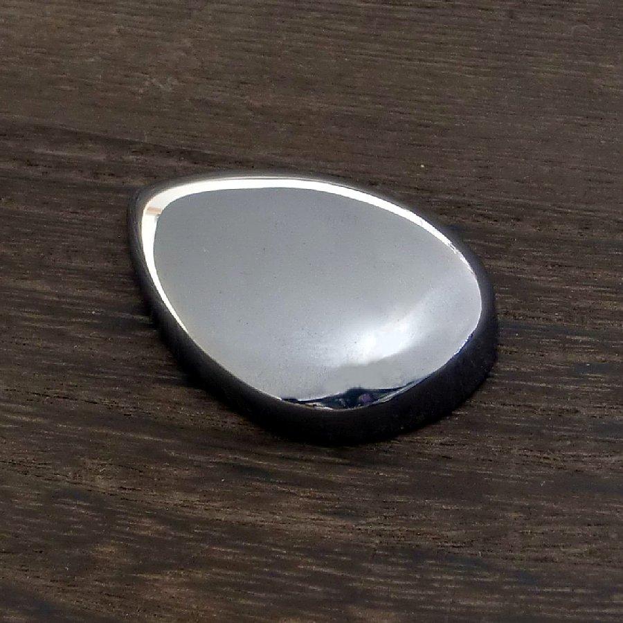 テラヘルツ鉱石 水滴型（約）20g（1個）自然治癒力 握り石【送料無料】 |  | 03