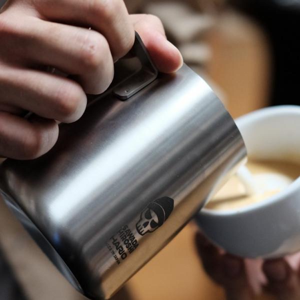 澤田洋史 x HARIO 国産ステンレス製ピッチャー 20oz. | HARIO | 01